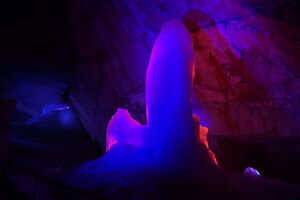 Custom light show installation for show caves and underground tourism